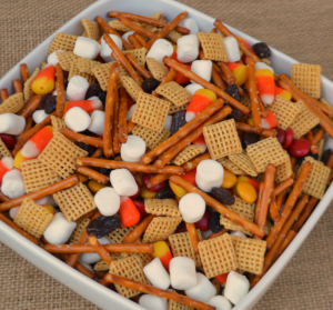 quick & simple fall snack mix