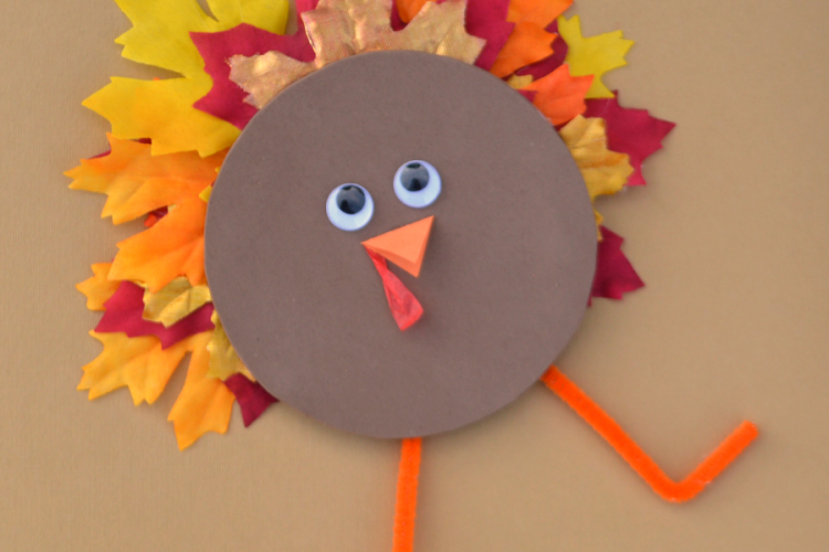Transform and old CD or DVD into a turkey kid craft for Thanksgiving. recycled craft | upcycled craft | fall