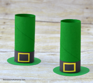 St. Patrick's Day toilet paper roll leprechaun hat craft for kids