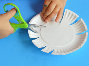 This paper plate flower craft is a great spring and summer craft for kids. It offers kids a great opportunity to work on scissor skills.