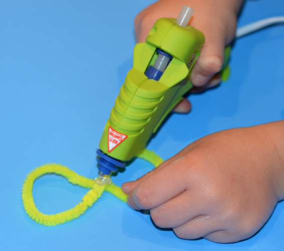 Pipe Cleaner Flower Craft The Resourceful Mama