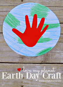 Simple planet earth and handprint craft kids can make for Earth Day. Great way to introduce the structure of our planet and ways we can take care of our planet.