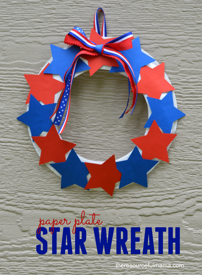 Paper plate star wreath craft for kids. Patriotic | Red-White-Blue | Memorial Day | Independence Day | Summer Craft