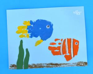 Adorable Dory and Nemo handprint fish inspired by Finding Dory kid craft|movie inspired|handprint art|painting