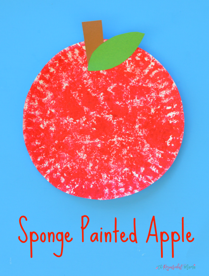 This sponge painted apple is a fun and simple fall kid craft. johnny appleseed | back to school | preschool | toddler | paper plate