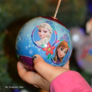 This Christmas ornament tradition for kids is a lasting tradition that will add a little excitement to your holiday season.