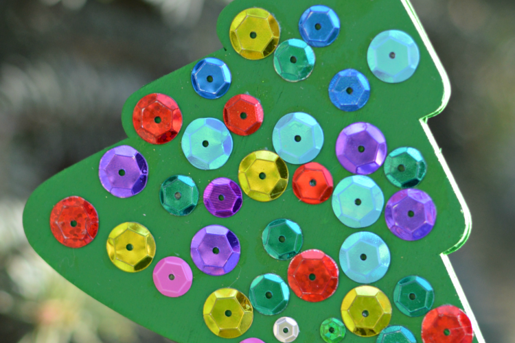 Add some shine to your Christmas tree with this simple wooden kid made tree ornament.