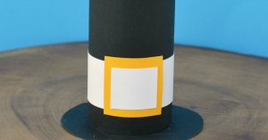 Turn your paper roll into a Pilgrim Hat Craft for kids with just a few simple supplies and easy to follow directions. 