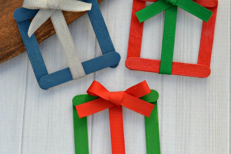 Turn your mini craft sticks into adorable little Christmas gifts ornaments for your Christmas tree.